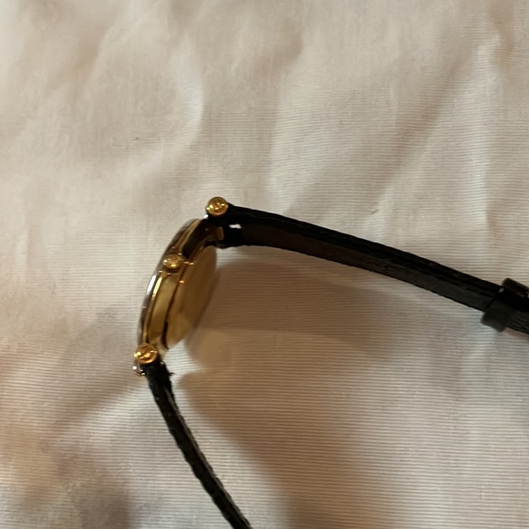 Vintage Gucci watch. - Picture 4 of 6